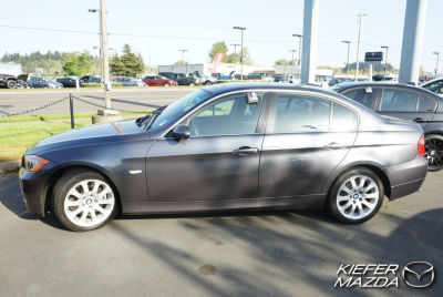 2006 BMW 330  i