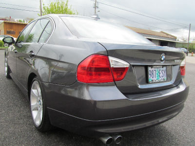 2006 BMW 330 i
