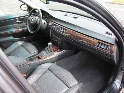 2006 BMW 330 i