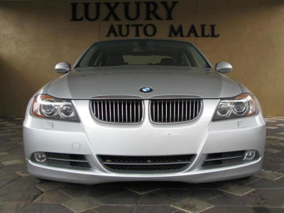 2006 BMW 330  i