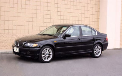2004 BMW 330  xi