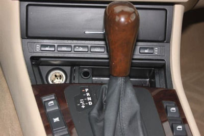 2004 BMW 330  xi