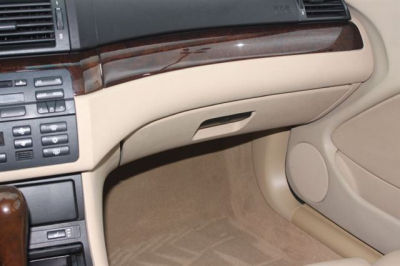2004 BMW 330  xi