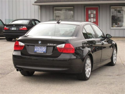 2006 BMW 330  xi