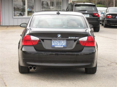 2006 BMW 330  xi