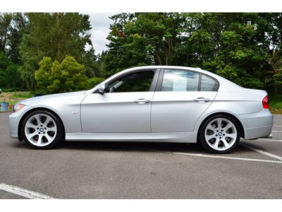 2006 BMW 330 i
