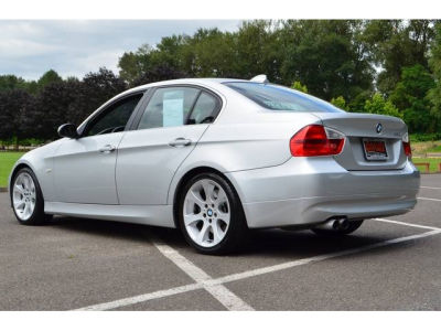 2006 BMW 330 i