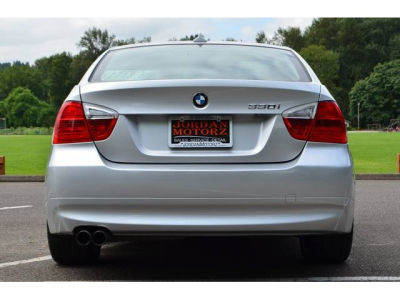 2006 BMW 330 i