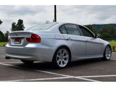 2006 BMW 330 i