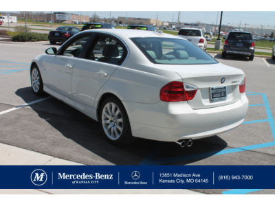 2006 BMW 330  xi