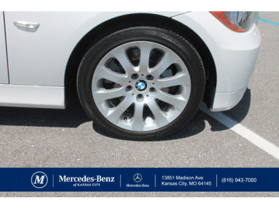 2006 BMW 330  xi