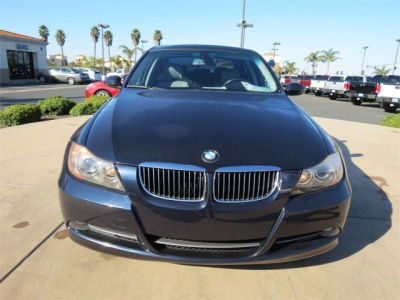 2006 BMW 330  i