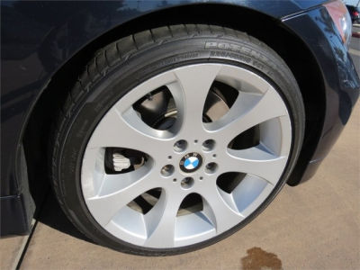 2006 BMW 330  i