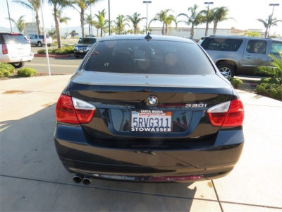 2006 BMW 330  i
