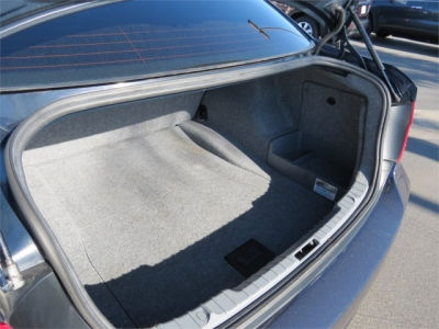 2006 BMW 330  i