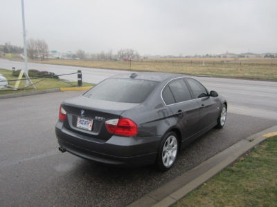 2006 BMW 330  i