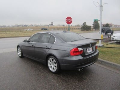 2006 BMW 330  i