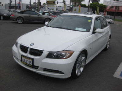 2006 BMW 330  i