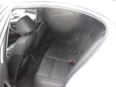 2006 BMW 330  i