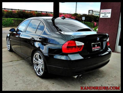 2006 BMW 330  i