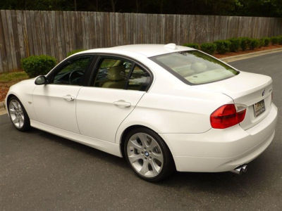 2006 BMW 330  i