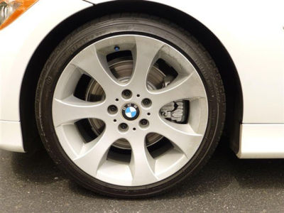 2006 BMW 330  i