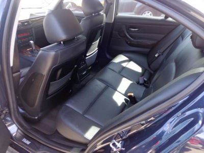 2006 BMW 330  xi