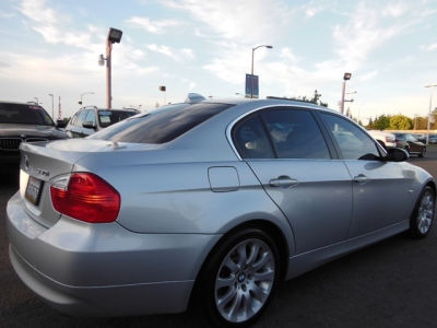 2006 BMW 330 i