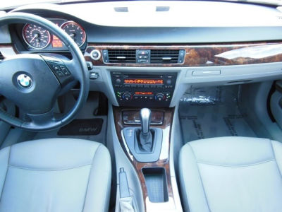 2006 BMW 330 i