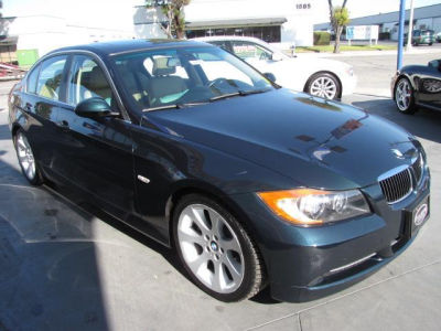 2006 BMW 330 i