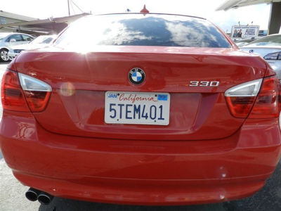 2006 BMW 330  i