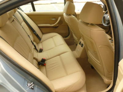 2006 BMW 330  xi