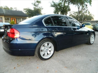2006 BMW 330  xi