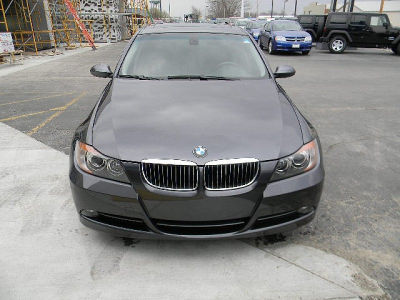 2006 BMW 330 i