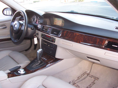 2006 BMW 330  i
