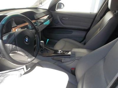 2006 BMW 330  i