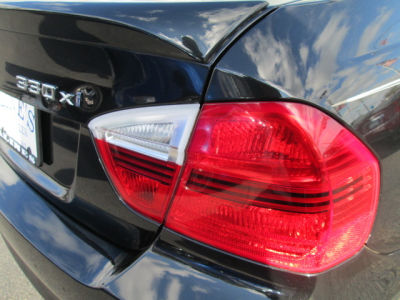 2006 BMW 330  xi