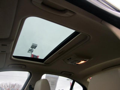 2006 BMW 330  xi