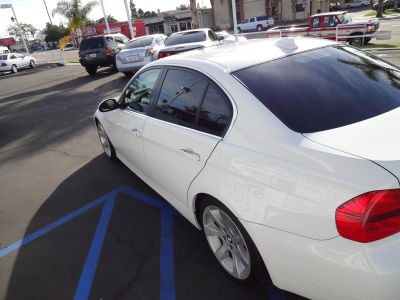 2006 BMW 330  i