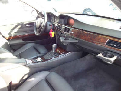 2006 BMW 330  i