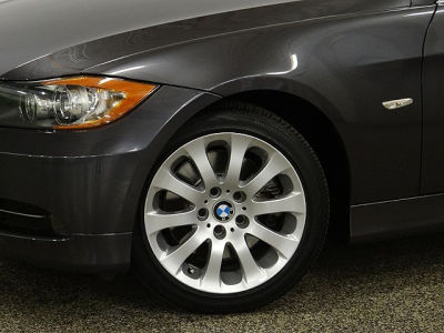 2006 BMW 330  i