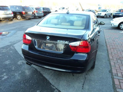 2006 BMW 330  xi