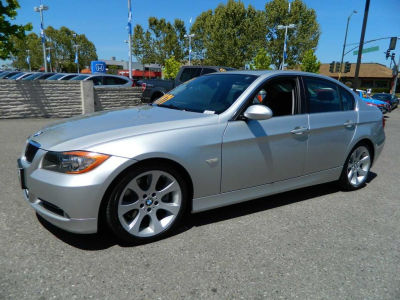 2006 BMW 330  i