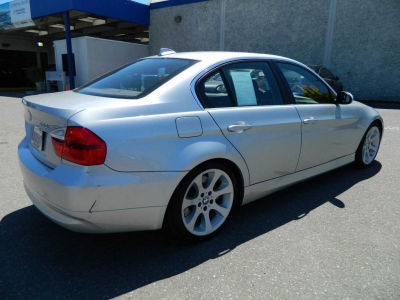 2006 BMW 330 i