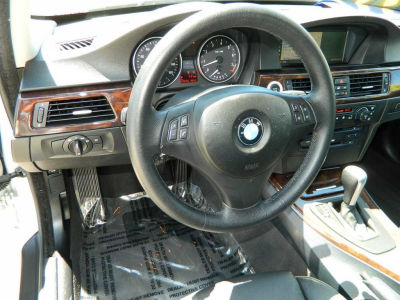 2006 BMW 330 i