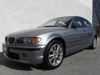 2005 BMW 330  xi