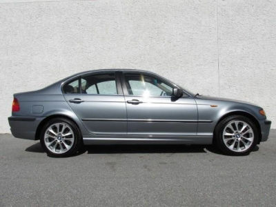 2005 BMW 330  xi
