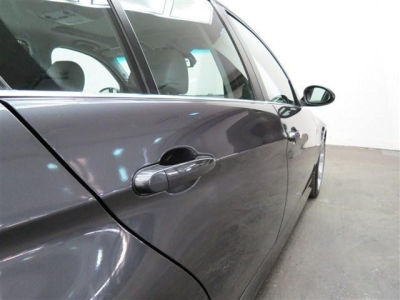 2006 BMW 330 i