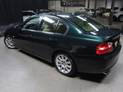 2006 BMW 330  xi