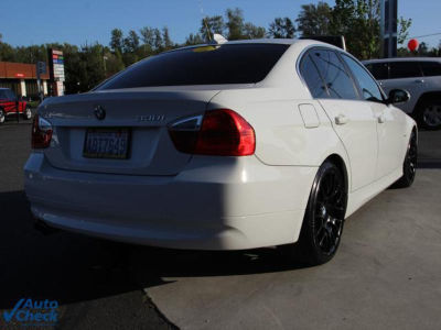 2006 BMW 330  i